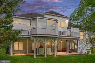 8937 Rhododendron Cir, Lorton, VA 22079 - Photo 2