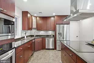 5006 Pheasant Ridge Rd, Fairfax, VA 22030 - Photo 20