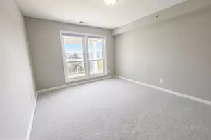 3176 Summit Square Dr, Oakton, VA 22124 - Photo 12