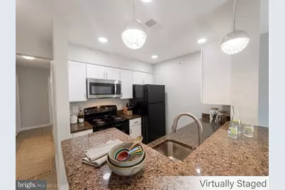 3176 Summit Square Drive #4-E4, Oakton, VA 22124 - Photo 4
