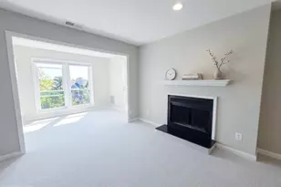 3176 Summit Square Dr, Oakton, VA 22124 - Photo 8