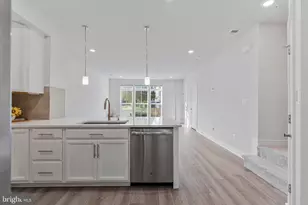 13270 Woodland Park Rd, Herndon, VA 20171 - Photo 8