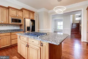 4303 Evergreen Ln, Annandale, VA 22003 - Photo 8