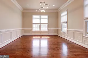 4303 Evergreen Ln, Annandale, VA 22003 - Photo 4