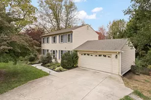 1912 Prelude Dr, Vienna, VA 22182 - Photo 2