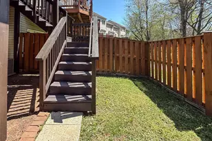 14647 Seasons Dr, Centreville, VA 20120 - Photo 30