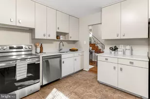 6451 Queen Anne Terrace, Falls Church, VA 22044 - Photo 16