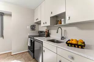 6451 Queen Anne Terrace, Falls Church, VA 22044 - Photo 16