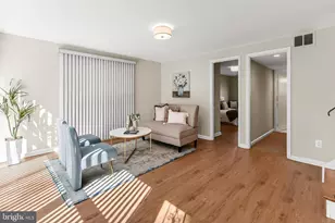 6451 Queen Anne Terrace, Falls Church, VA 22044 - Photo 32