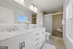 13046 Cabin Creek Rd, Herndon, VA 20171 - Photo 12