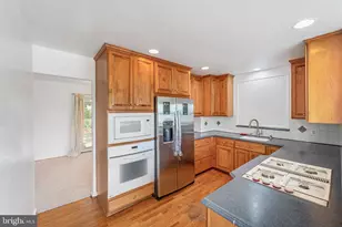 6423 Cabell Ct, Springfield, VA 22150 - Photo 12