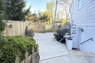 6423 Cabell Ct, Springfield, VA 22150 - Photo 2