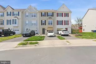 5982 Manorwood Dr, Centreville, VA 20120 - Photo 4