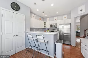 13038 Limestone Ct, Clifton, VA 20124 - Photo 4