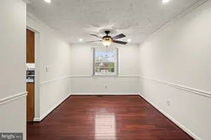 1101 Wintrol Ct, Herndon, VA 20170 - Photo 6