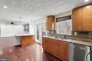 1101 Wintrol Ct, Herndon, VA 20170 - Photo 10