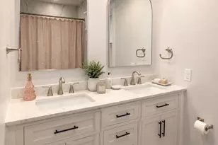 9201 Cherrytree Dr, Alexandria, VA 22309 - Photo 14