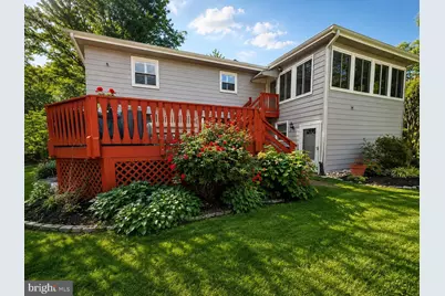 9201 Cherrytree Drive, Alexandria, VA 22309 - Photo 10