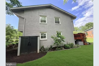 9201 Cherrytree Drive, Alexandria, VA 22309 - Photo 8