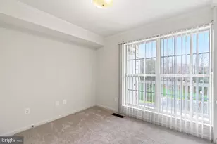 1925 Crescent Park Dr, Reston, VA 20190 - Photo 16