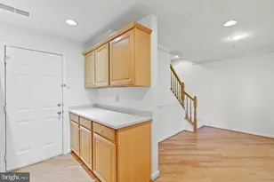 1925 Crescent Park Dr, Reston, VA 20190 - Photo 10