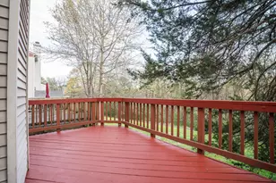 13341 Foxhole Dr, Fairfax, VA 22033 - Photo 10