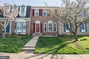 13341 Foxhole Dr, Fairfax, VA 22033 - Photo 2