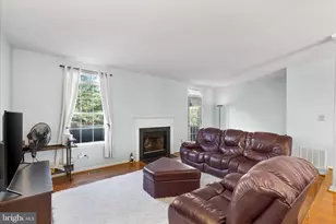 6897 Kerrywood Cir, Centreville, VA 20121 - Photo 6