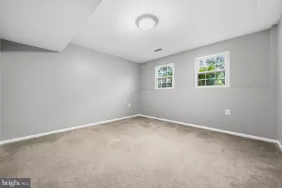 10058 Chestnut Wood Lane, Burke, VA 22015 - Photo 36