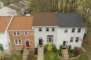 10058 Chestnut Wood Ln, Burke, VA 22015 - Photo 48