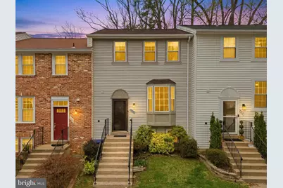 10058 Chestnut Wood Lane, Burke, VA 22015 - Photo 2