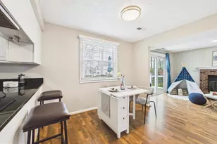 4515 Silas Hutchinson Dr, Chantilly, VA 20151 - Photo 16