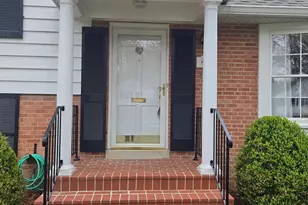 8603 Cushman Pl, Alexandria, VA 22308 - Photo 2