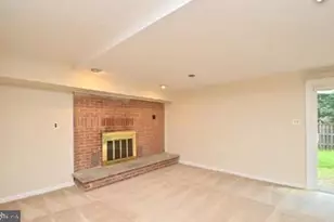 9009 O'Keith Ct, Springfield, VA 22152 - Photo 24