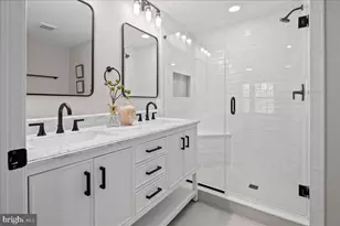 2872 Sutton Oaks Ln, Vienna, VA 22181 - Photo 32