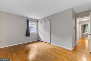 8800 Higdon Dr, Vienna, VA 22182 - Photo 32