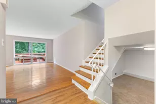 8800 Higdon Dr, Vienna, VA 22182 - Photo 12