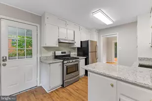 8800 Higdon Dr, Vienna, VA 22182 - Photo 20