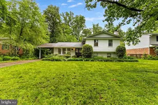 8800 Higdon Dr, Vienna, VA 22182 - Photo 58