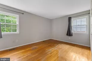 8800 Higdon Dr, Vienna, VA 22182 - Photo 30