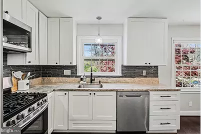 6308 Paddington Lane, Centreville, VA 20120 - Photo 8