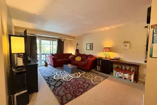 10223 Valentino Dr, Oakton, VA 22124 - Photo 8