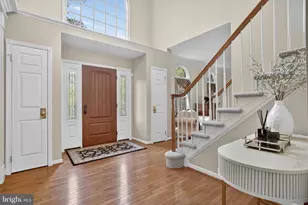 6331 Hidden Canyon Rd, Centreville, VA 20120 - Photo 4