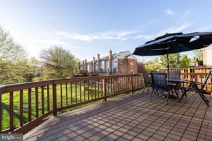 12312 Fox Lake Ct, Fairfax, VA 22033 - Photo 14