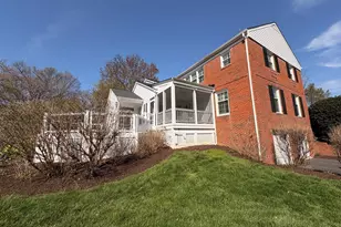 911 Rail Ct, McLean, VA 22102 - Photo 4