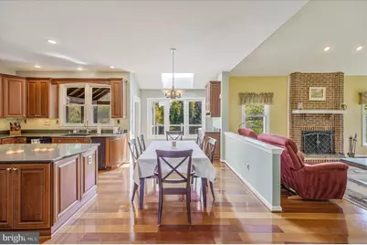 6109 Oakengate Way, Centreville, VA 20120 - Photo 10