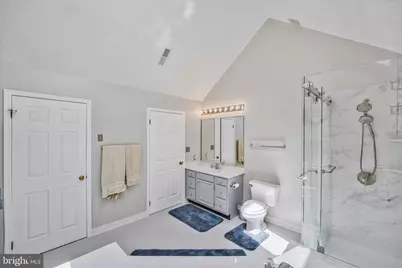 6109 Oakengate Way, Centreville, VA 20120 - Photo 22