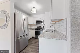 4410 Briarwood Ct N, Annandale, VA 22003 - Photo 10