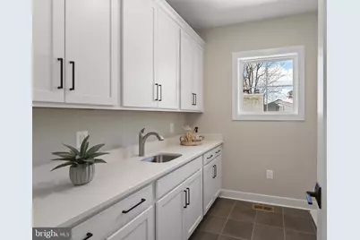 602 Kingsley Road SW, Vienna, VA 22180 - Photo 40