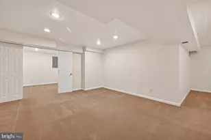 14422 Coachway Dr, Centreville, VA 20120 - Photo 30